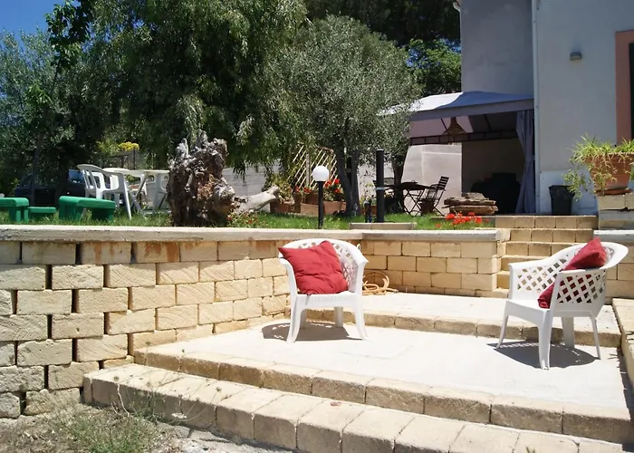 Gibilrossa Beehill Villa