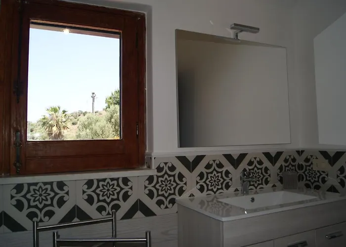 Gibilrossa Beehill Villa *